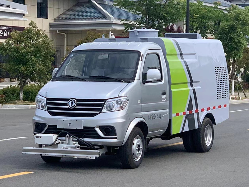 东风路面清洗车